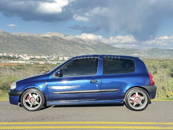 Sahibinden Renault Clio 1.6 RXT 2001 Model 
