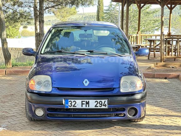 Sahibinden Renault Clio 1.6 RXT 2001 Model 