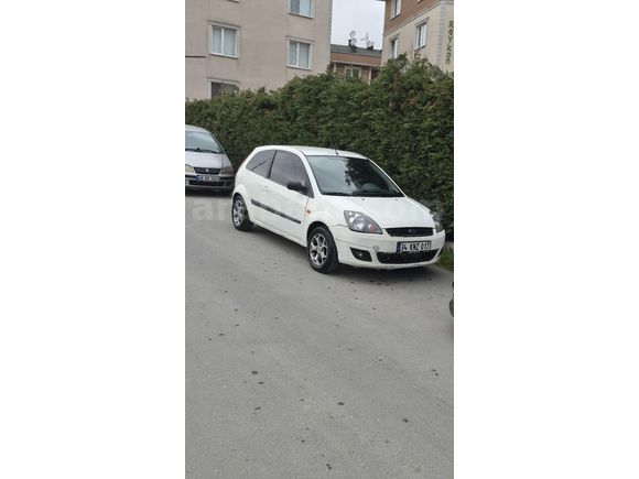 Sahibinden Ford Fiesta 1.4 TDCi Comfort 2006 Model  348.000 km Beyaz