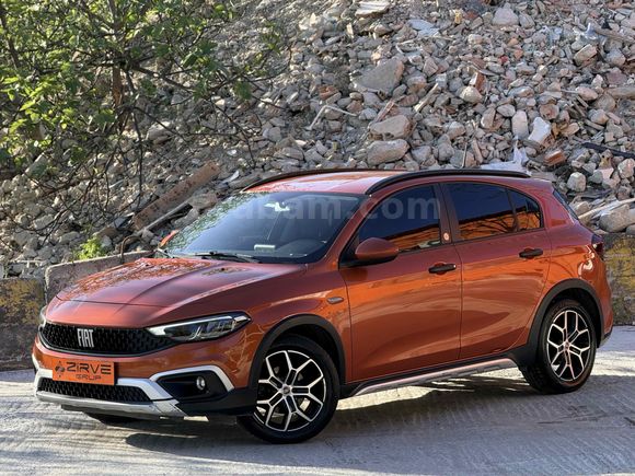 FİAT EGEA CROSS 2023 DAHA 40 BİN KM,DE URBAN PAKET EN DOLUSU HATASIZ BOYASIZ
