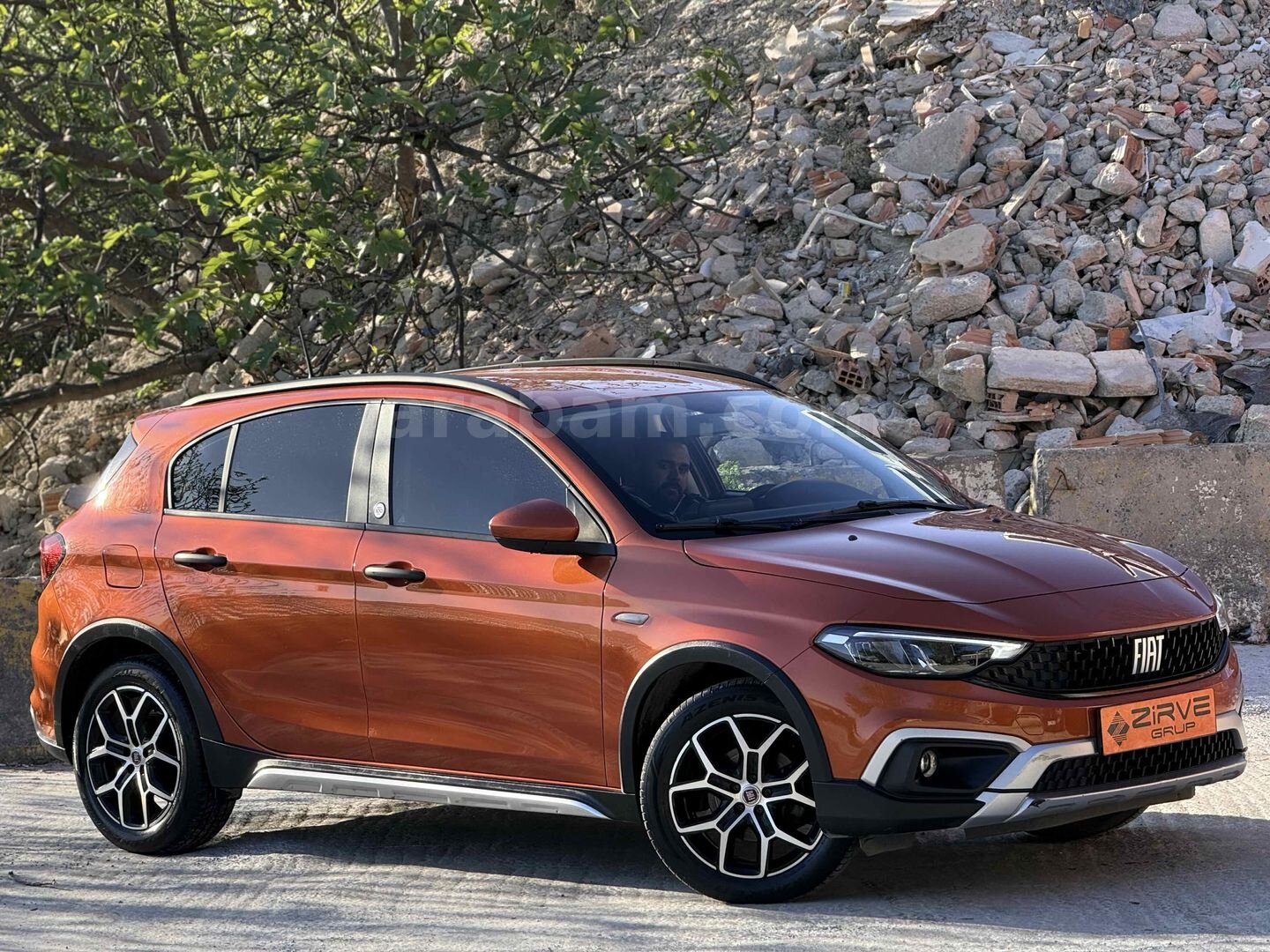 FİAT EGEA CROSS 2023 URBAN PAKET EN DOLUSU HATASIZ BOYASIZ-1.99 ORAN 48 AY TAKSİTLE- 4