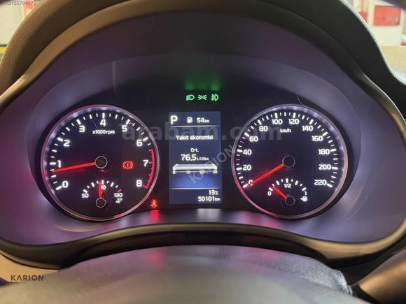 KARION DAN 2021 KIA STONIC ELEGANCE KONFOR HATASIZ AYARINDA