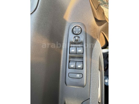 Sahibinden Peugeot Rifter 1.5 BlueHDI Allure 2025 Model 