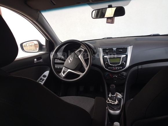 temiz araç Hyundai blue Sahibinden Hyundai Accent Blue 1.6 CRDI Mode Plus 2012 Model