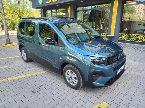 Memurdan Boyasız-Değişensiz 34 Bin KM - 2025 Rifter Yetkili Servis Bakımlı