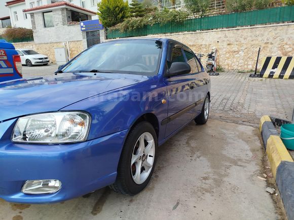 Sahibinden Hyundai Accent 1.5 GLS 2000 Model