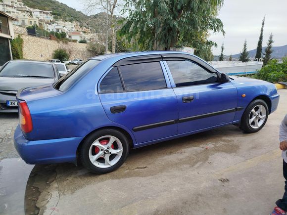 Sahibinden Hyundai Accent 1.5 GLS 2000 Model