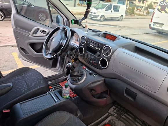 Sahibinden Peugeot Partner 1.6 HDI Active 2017 Model
