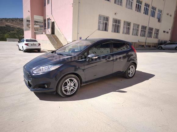 Sahibinden Ford Fiesta 1.6 Titanium 2013 Model