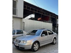Otomatik~Sunroof~Bora~1.6~DüşükKm~ Klima~2006 Çıkışlı