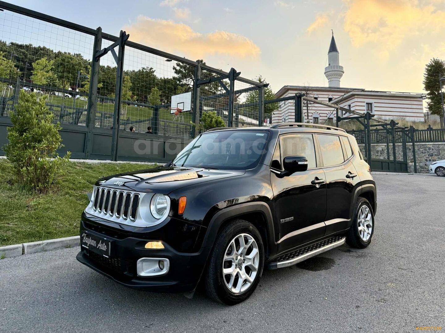 Galeriden Jeep Renegade 1.6 MultiJet Longitude 2017 Model İstanbul 145.000 km Siyah 7