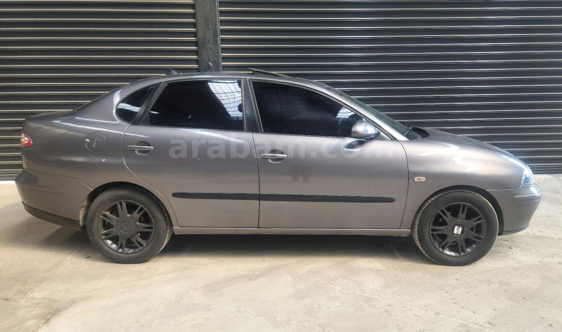 Sahibinden Seat Cordoba 1.4 TDI Signo 2004 Model Mersin 363.000 km Gri (titanyum) 4