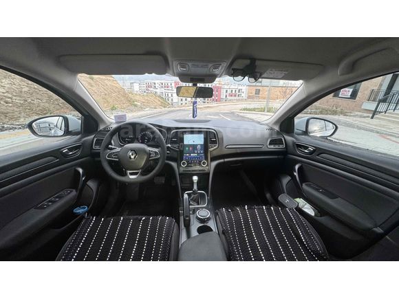 2019 RENAULT MEGANE 1.5 DCİ 183.000 km 2 parça boyalı