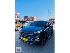 Cam tavanlı TUSCON 4x4 lpg li turbo