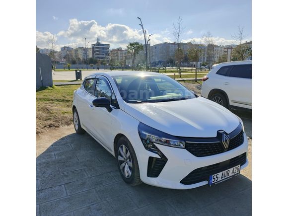 Sahibinden Renault Clio 1.0 TCe Equilibre 2024 Model