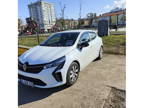 Sahibinden Renault Clio 1.0 TCe Equilibre 2024 Model