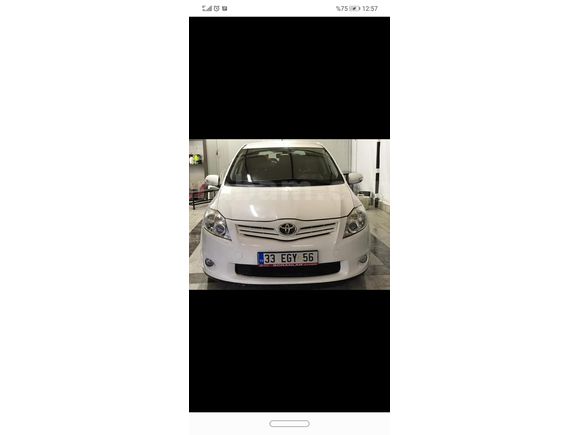 Sahibinden Toyota Auris 1.4 D-4D Comfort Extra 2010 Model 