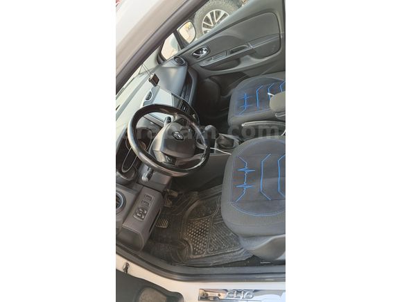 Renault Clio 1.5 dCi Joy 2013 Model