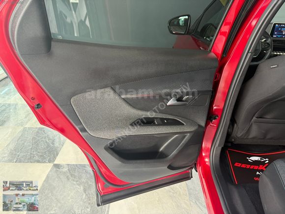 2023 PEUGEOT 3008//1.2 PURETECH// E-TOGGLE EAT8//HATASIZ 30BİNDE