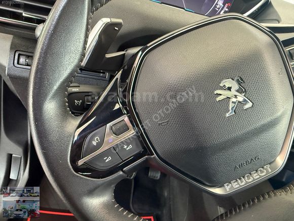 2023 PEUGEOT 3008//1.2 PURETECH// E-TOGGLE EAT8//HATASIZ 30BİNDE