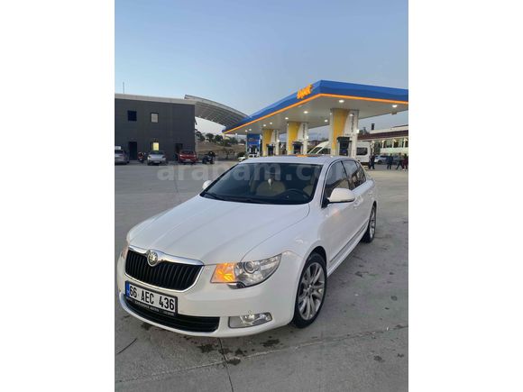 Sahibinden Skoda SuperB 1.6 TDI Prestige 2012 Model  190.000 km Beyaz