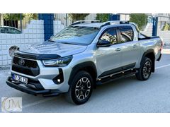 2025 MODEL TOYOTA HILUX 4x2 BOYASIZ DEĞİŞENSİZ SERVİS BAKIMLI