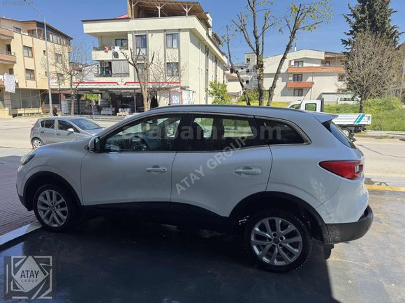 RENAULT KADJAR DİZEL OTOMATİK CAM TAVANLI