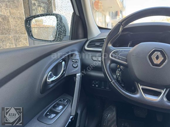 RENAULT KADJAR DİZEL OTOMATİK CAM TAVANLI