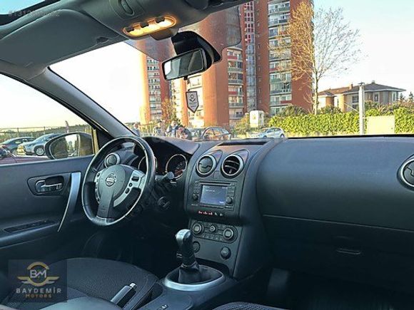 İLK ELDEN 70 BİN KM DE QASHQAİ 1.6 PLATİNUM CAM TAVAN FULL+
