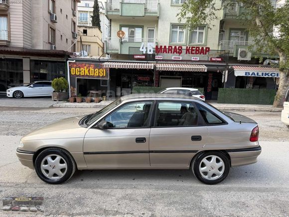 -- TEKİŞ'DEN BAKIMLI KLİMALI ASTRA --