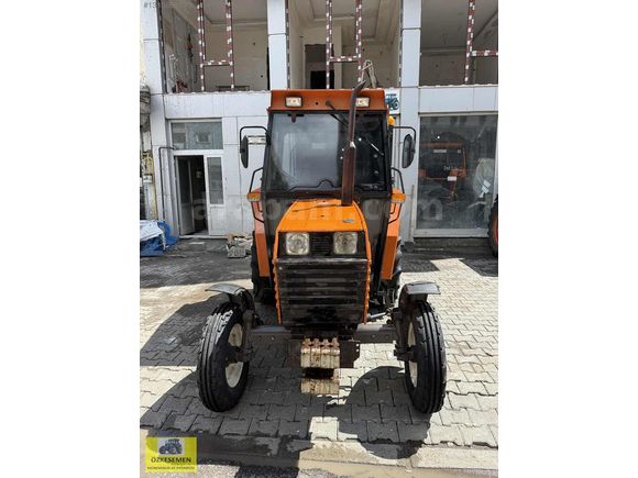 Unıversal 533 2008 model orijinal kabin 5000 saatte