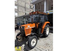 Unıversal 533 2008 model orijinal kabin 5000 saatte