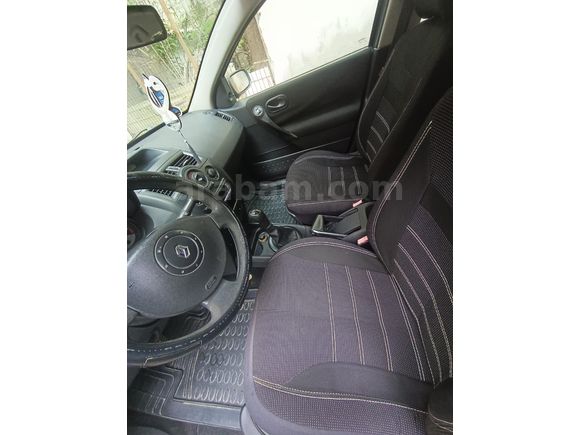 Sahibinden Renault Megane 1.5 dCi Authentique 2005 Model