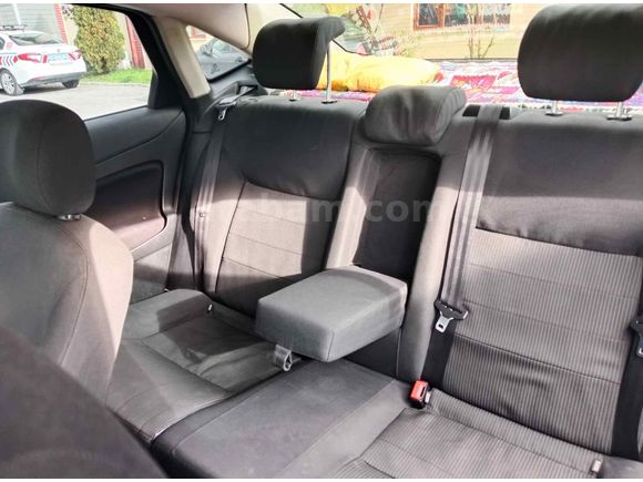 Sahibinden Ford Mondeo 2.0 TDCi Selective 2011 Model   12 çıkışlı