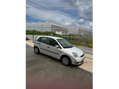 Sahibinden Ford Fiesta 1.4 TDCi Comfort 2004 Model
