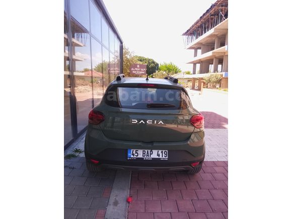 Sahibinden Dacia Sandero Stepway 1.0 Eco-G Essential 2023 Model  42.000 km Yeşil