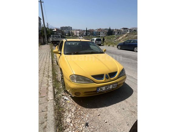 Sahibinden Renault Megane 1.6 Coupe Privilege 2000 Model 