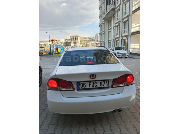 Sahibinden Honda Civic 1.6i VTEC Premium 2011 Model