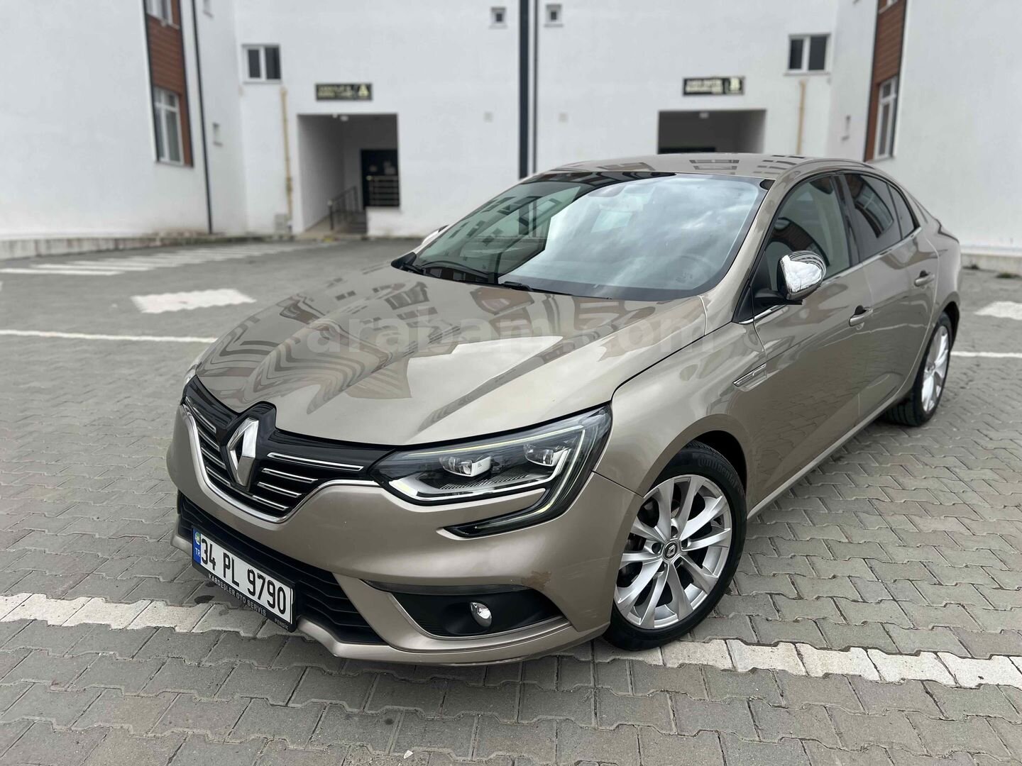 Galeriden Renault Megane 1.5 dCi Icon 2016 Model Yozgat 83.850 km Kahverengi 2