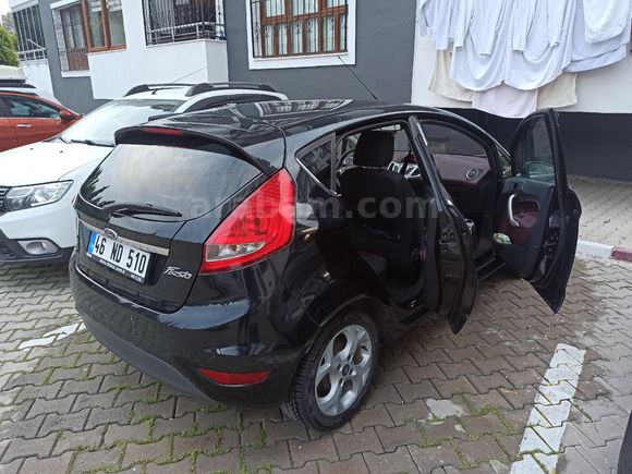 Sahibinden Ford Fiesta 1.4 Titanium X 2011 Model