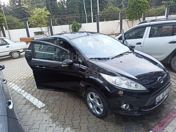 Sahibinden Ford Fiesta 1.4 Titanium X 2011 Model