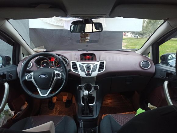 Sahibinden Ford Fiesta 1.4 Titanium X 2011 Model