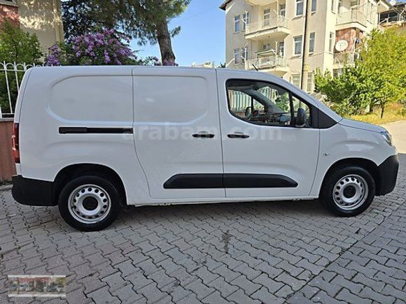 DEMİREL'DEN HATASIZ BOYASIZ 2022 CITROEN BERLINGO PANELVAN