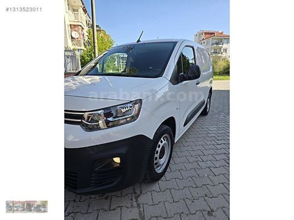 DEMİREL'DEN HATASIZ BOYASIZ 2022 CITROEN BERLINGO PANELVAN