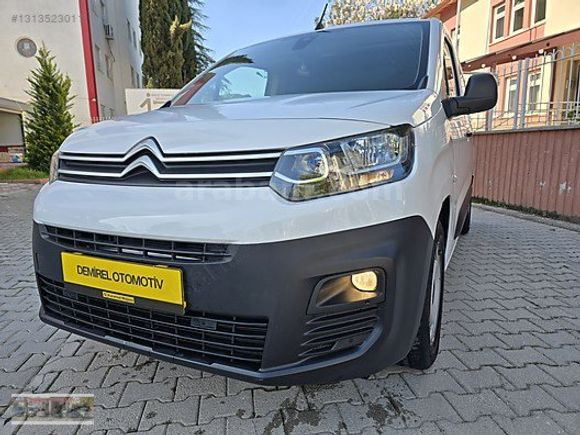DEMİREL'DEN HATASIZ BOYASIZ 2022 CITROEN BERLINGO PANELVAN