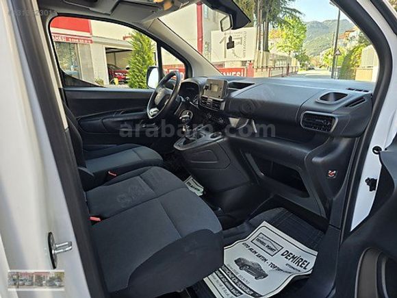 DEMİREL'DEN HATASIZ BOYASIZ 2022 CITROEN BERLINGO PANELVAN