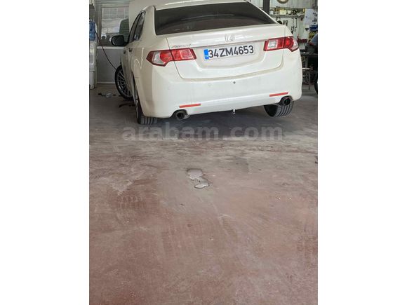 Sahibinden Honda Accord 2.0 Executive 2011 Model hack back takaslı 
