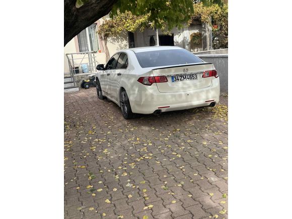 Sahibinden Honda Accord 2.0 Executive 2011 Model hack back takaslı 