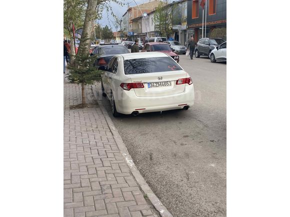 Sahibinden Honda Accord 2.0 Executive 2011 Model hack back takaslı 