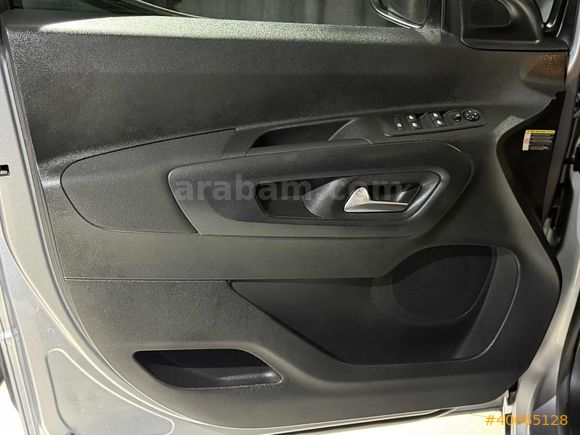 MARKA'DAN 2024 BERLİNGO SHİNE BOLD XTR BOYASIZ HATASIZ 19.900 KM